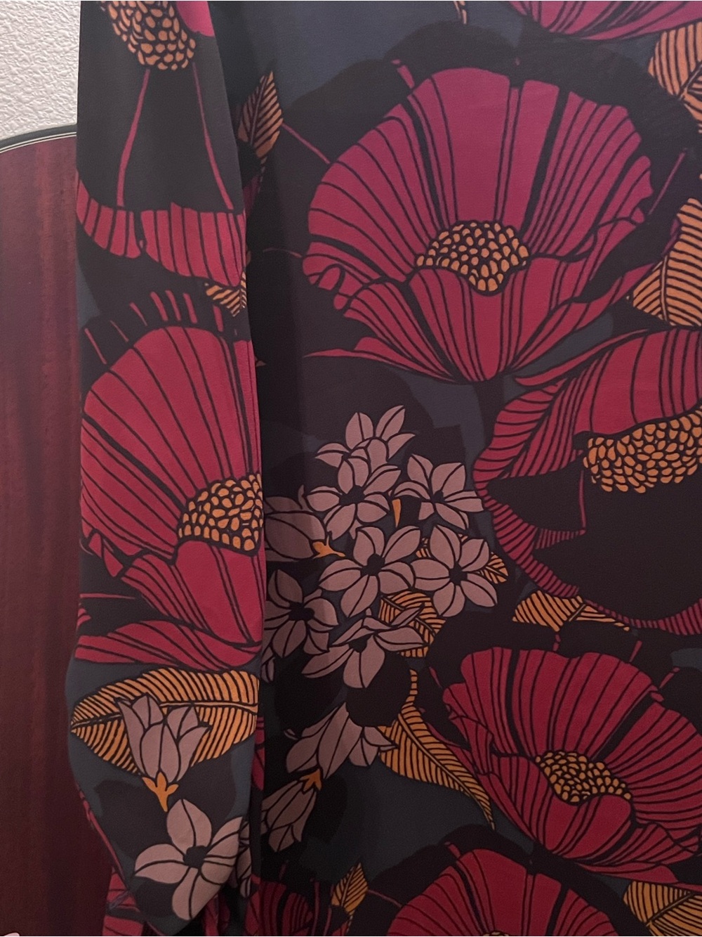 LOFT Women's Black Floral Blouse Berry Pink Size Small - Picture 2 of 5